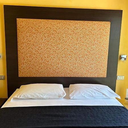 Hotel Perla - The Storyhoteller Riccione Extérieur photo