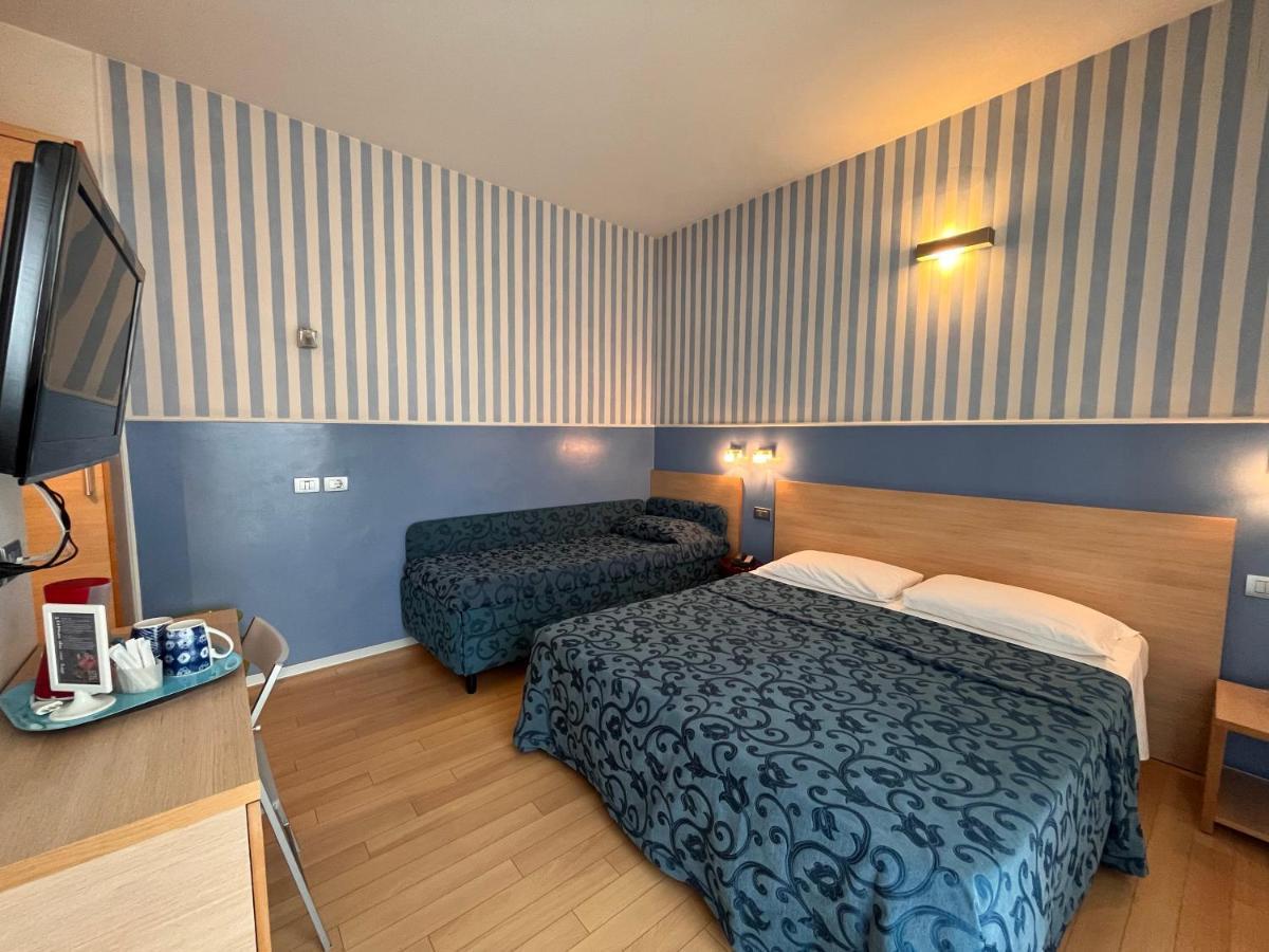 Hotel Perla - The Storyhoteller Riccione Extérieur photo