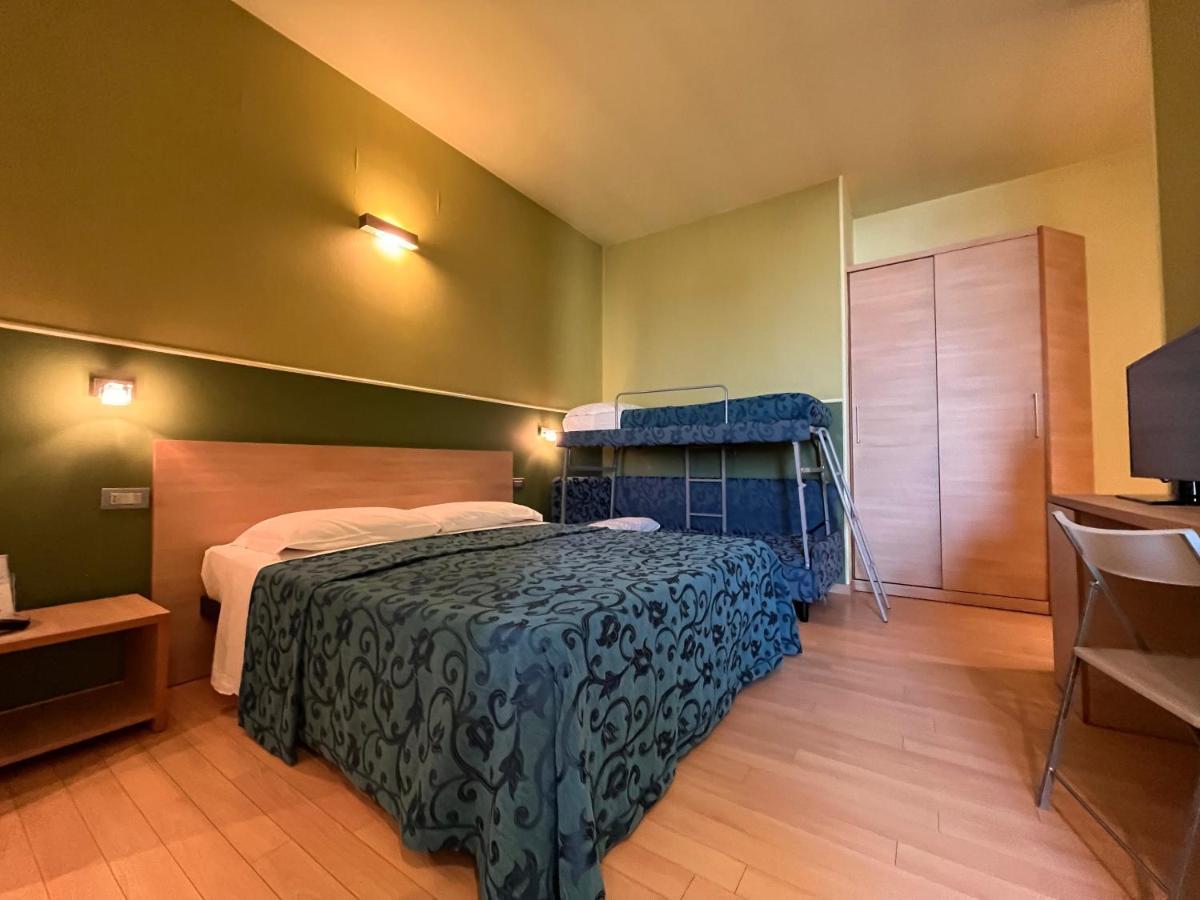 Hotel Perla - The Storyhoteller Riccione Extérieur photo